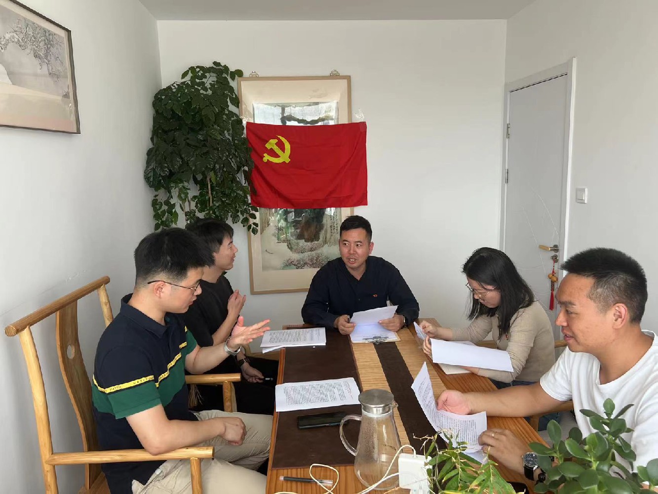 【藍鯨快訊】中共寧波藍鯨心理咨詢黨支部開展支部書記講黨課活動